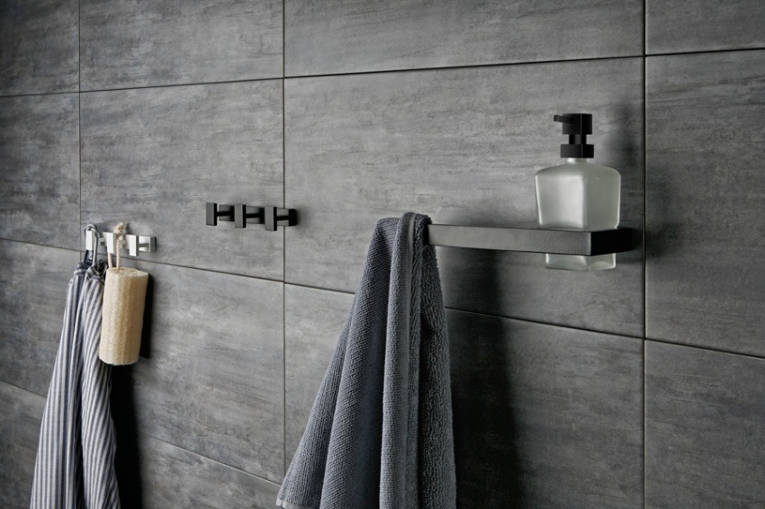 Valanio bathroom accessories for hotel