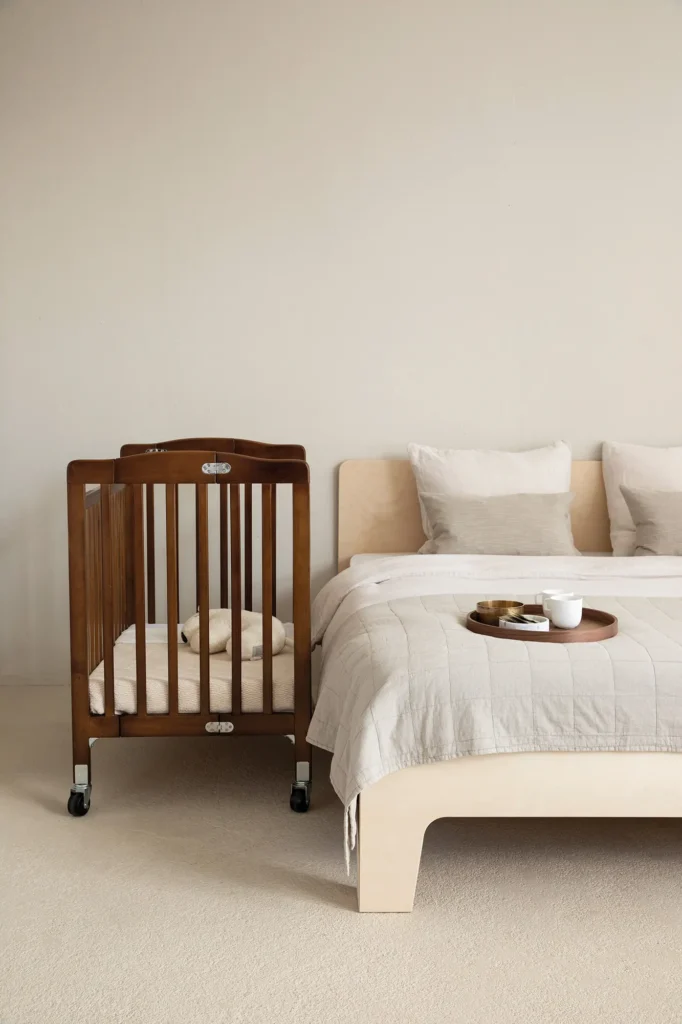 Baby cribs for hotels