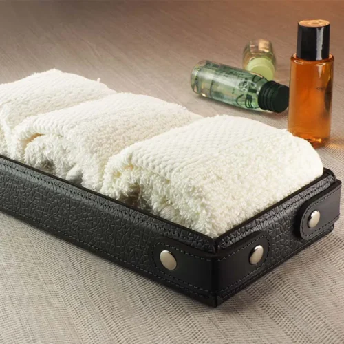 Vassoio rettangolare in pelle per hotel